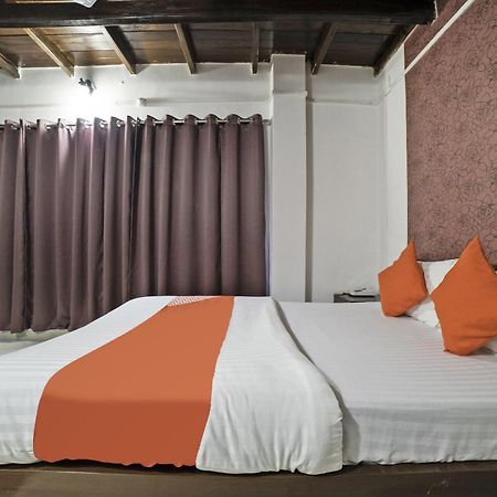 Hotel O Highland Manor Ґувахаті Екстер'єр фото
