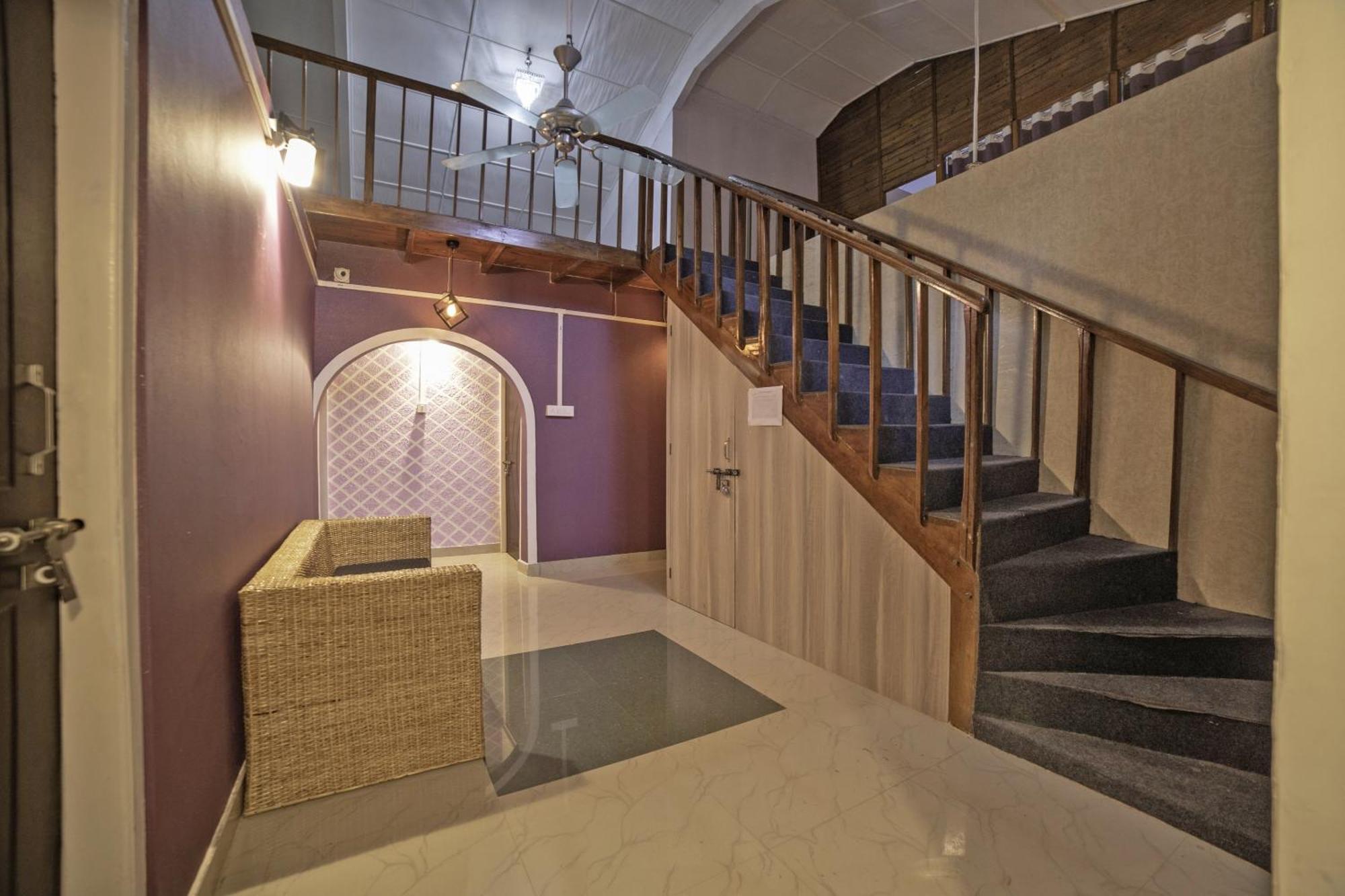 Hotel O Highland Manor Ґувахаті Екстер'єр фото